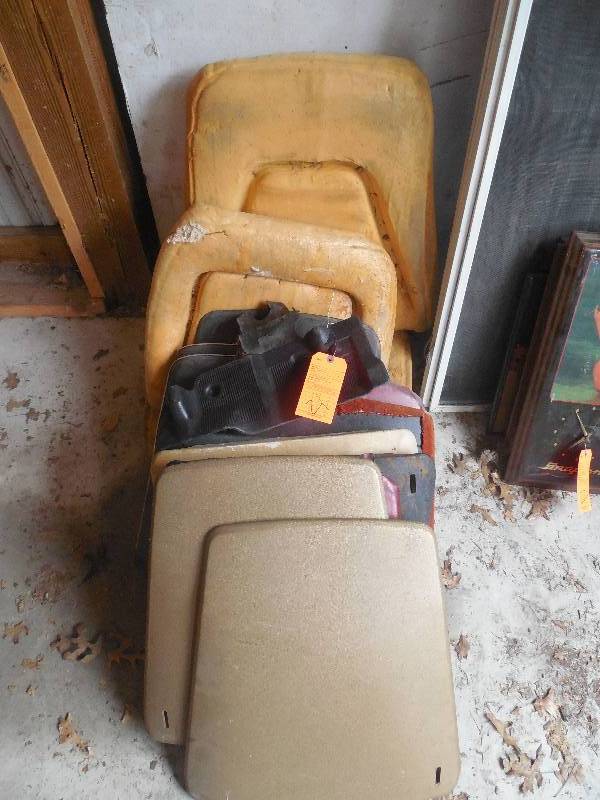 lot 21 image: Chevy Camaro Seat backs