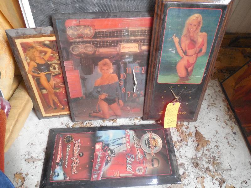 lot 22 image: Lot of 5 Snap On Collectible Clocks