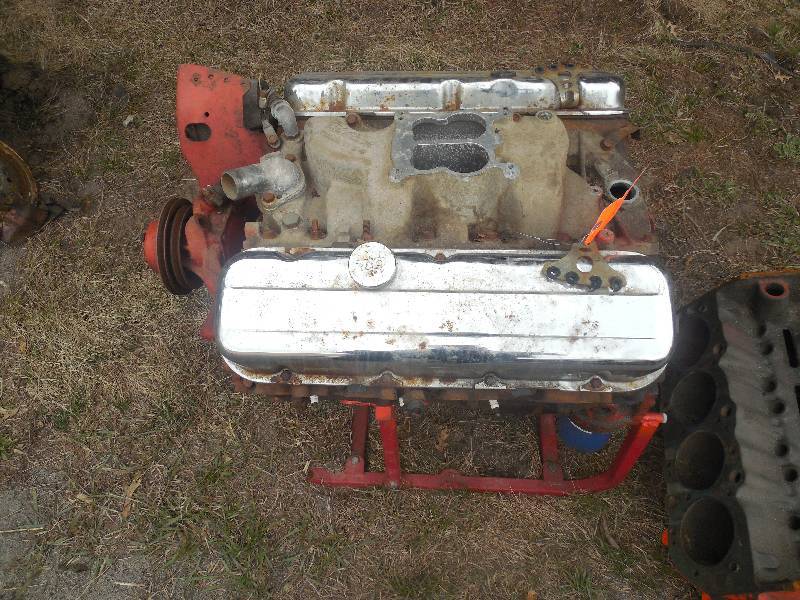 lot 51 image: 454 Engine with Edelbrock Intake