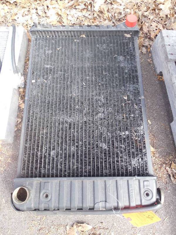 lot 87 image: Camaro Big Block Radiator