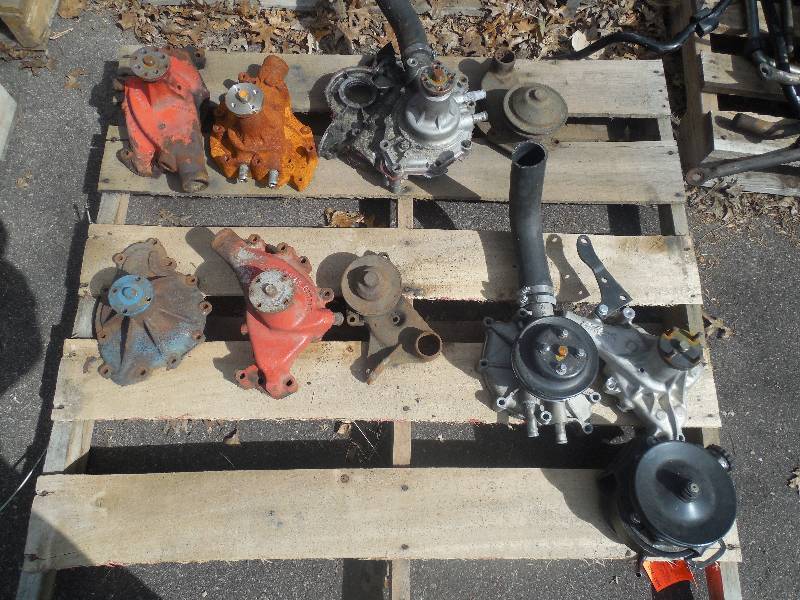 lot 95 image: Pallet Of Water Pumps