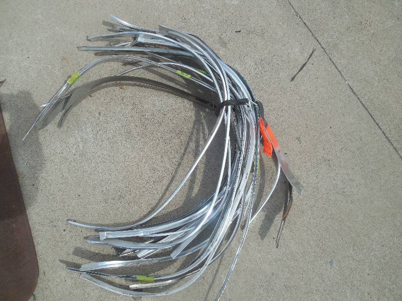 lot 135 image: Chevy Wheel Well Moldings