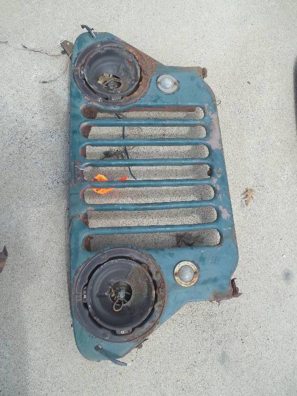 lot 138 image: Jeep Grill