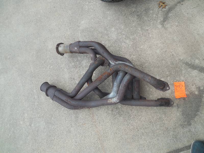 lot 162 image: Small Block Chevy Headers