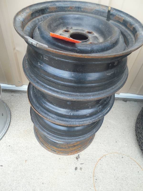 lot 172 image: Set of 4 Steel Rims 5-4 34