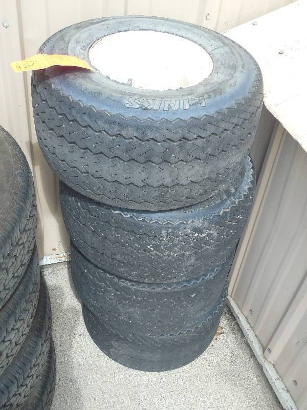 lot 173 image: 4 Golf Cart Rims & Tires