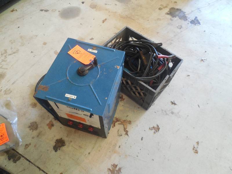 lot 182 image: Miller Thunderbolt Arc Welder w leads