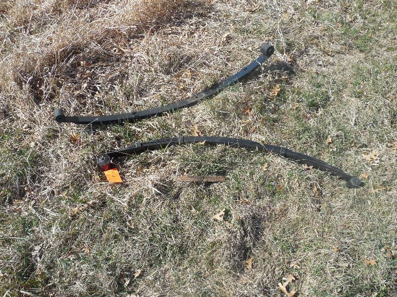 lot 224 image: 1967-69 CAMARO REAR LEAF SPRINGS