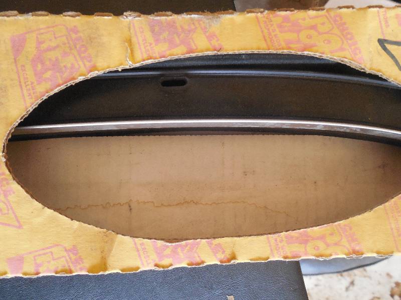 lot 246 image: 1970-81 CAMARO WINDOW SEAL KITS