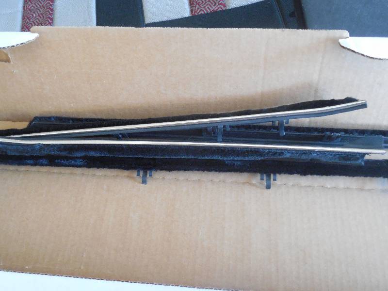 lot 255 image: 1968-69 CAMARO WINDOW SEAL KITS