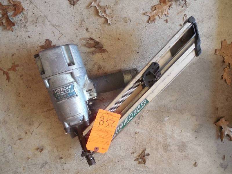 lot 258 image: HITACHI FRAMING AIR NAIL GUN