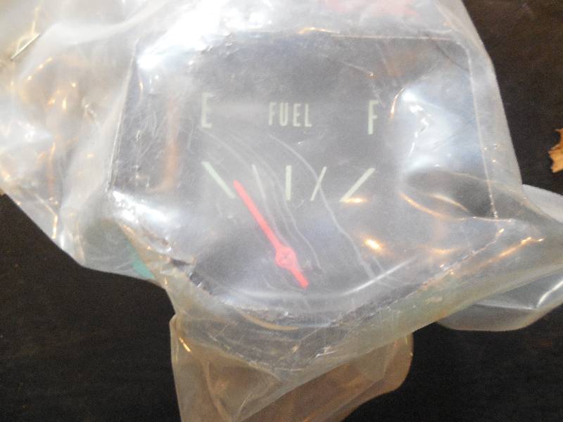 lot 367 image: 1966-67 FUEL GAUGE - WORKS