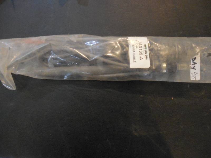 lot 394 image: UNIVERSAL COLLAPSIBLE ANTENNA