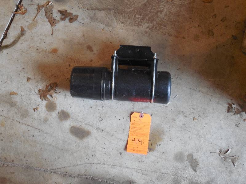 lot 419 image: ATV WATER TITE CONTAINER