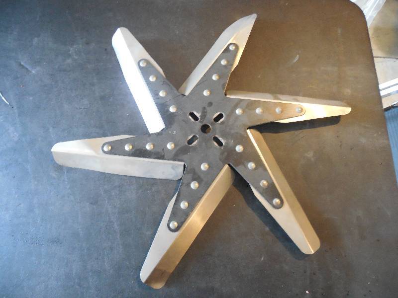 lot 427 image: UNIVERSLA FLEX FAN