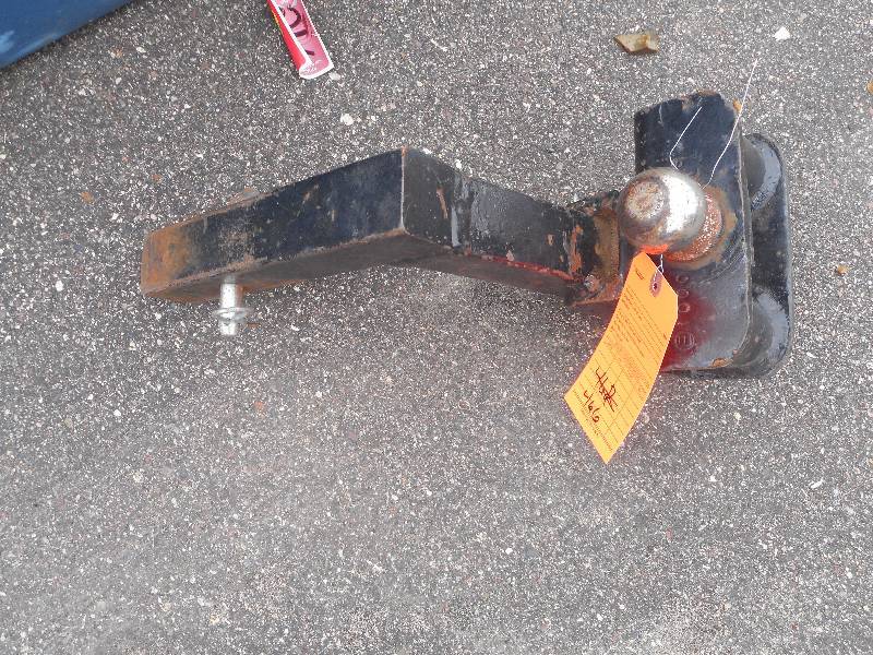 lot 466 image: Receiver Hitch