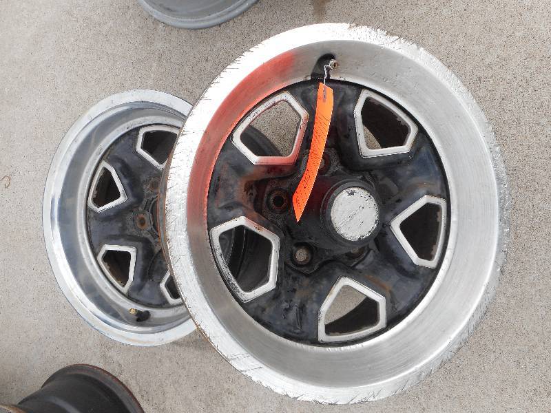 lot 513 image: 2 Rally 2 Wheels
