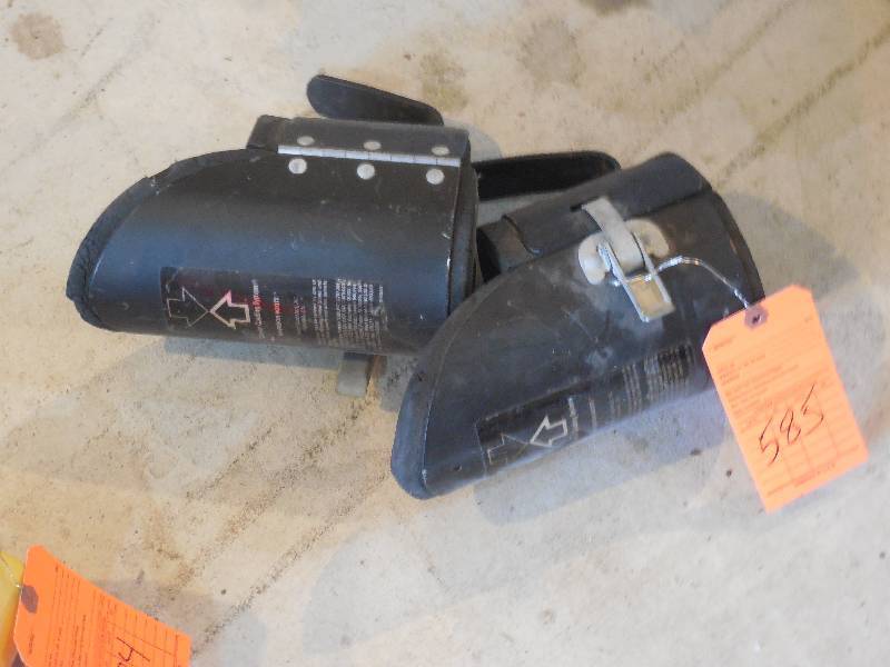 lot 585 image: GRAVITY INVSERSION BOOTS