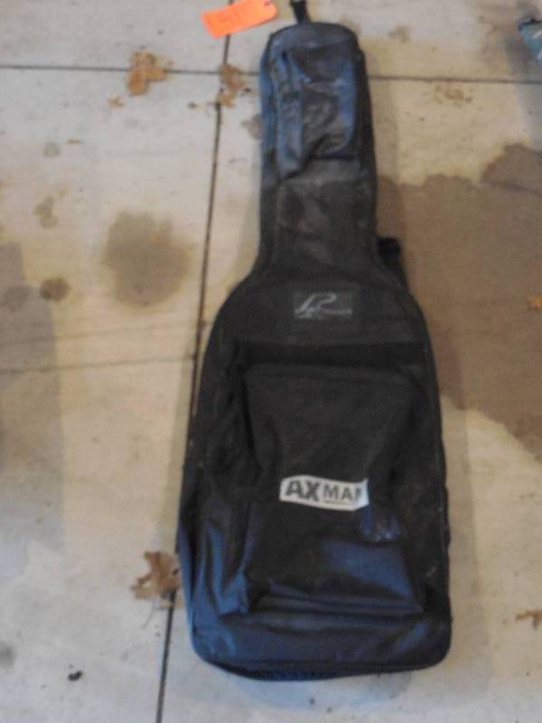 lot 587 image: AXMAN GUITAR CASE