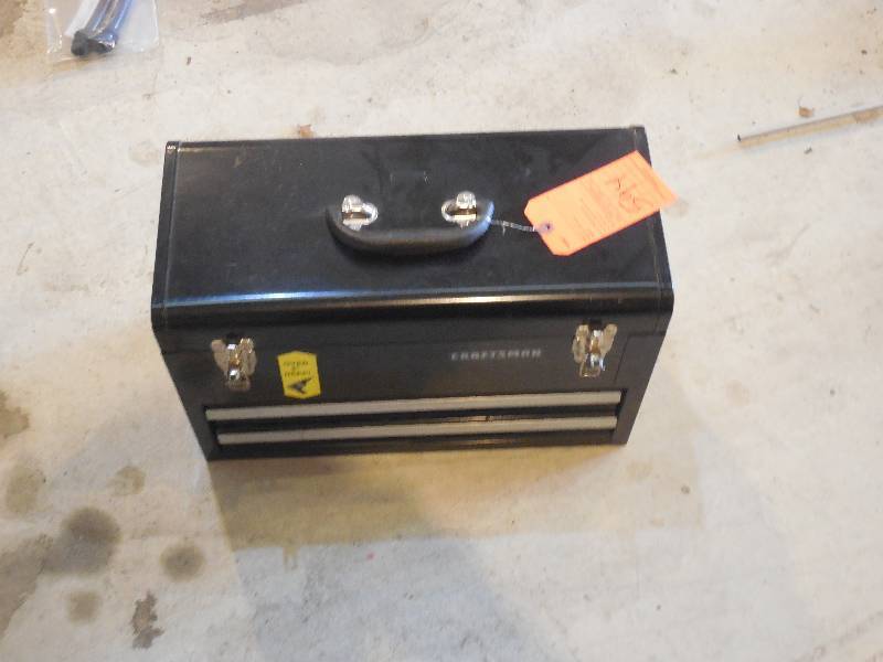 lot 594 image: CRAFTSMAN TOOL BOX & TOOLS