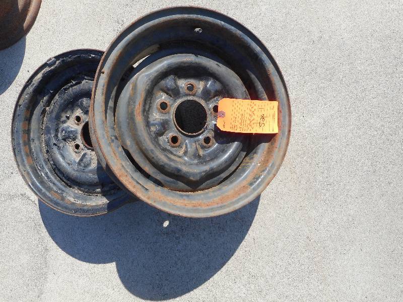 lot 520 image: (2) Steel GM Wheels