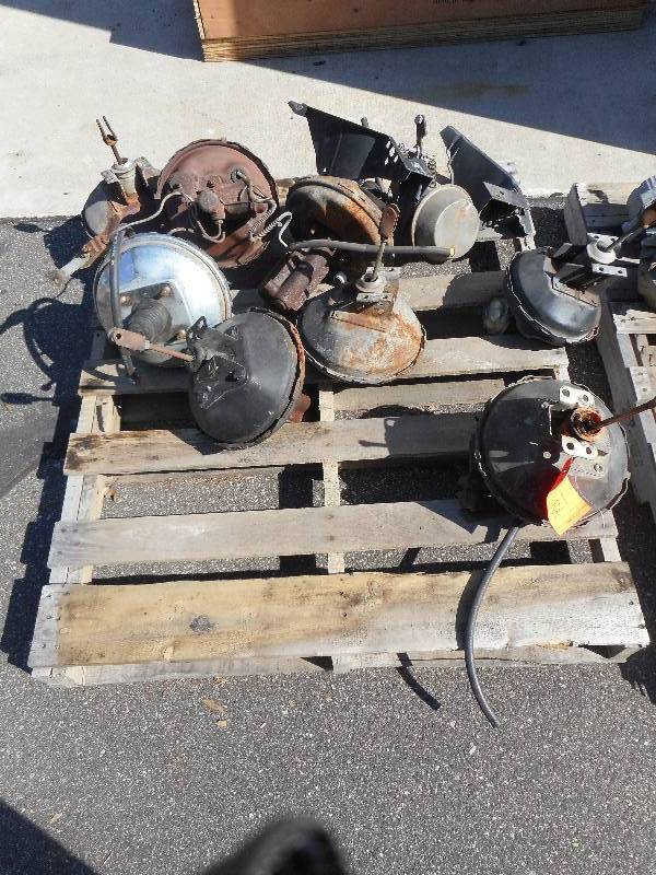 lot 321 image: PALLET LOT OF BRAKE BOOSTERS CAMERO