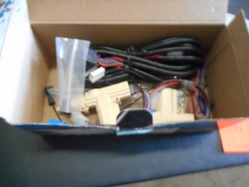 lot 604 image: ELECTRIC KEYLESS ENTRY