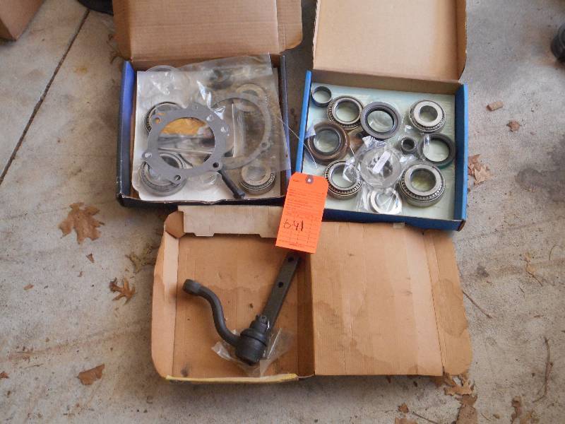 lot 641 image: 3 REAR END REBUILD KITS