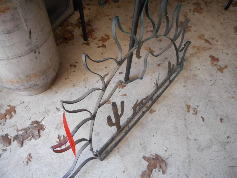 lot 669 image: METAL LAWN ORNAMENT