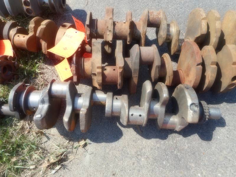 lot 739 image: 7 CRANKS ALL CHEVY 6 BIG BLOCK