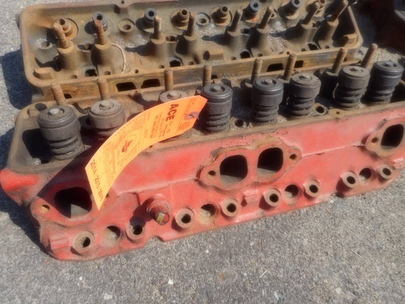 lot 737 image: SMALL BLOCK CHEVY HEADS