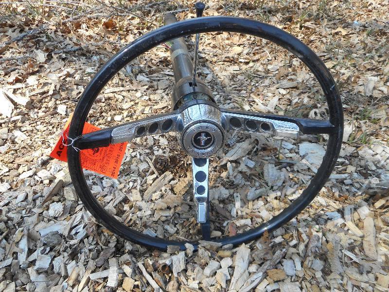 lot 742 image: 1965-69 FORD MUSTANG STEERING COLUMN