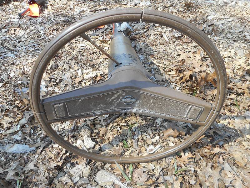 lot 745 image: 1969 CAMERO STEERING COLUMN