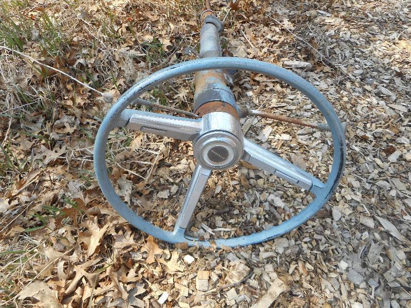 lot 749 image: 1966 CHEVY STEERING COLUMN