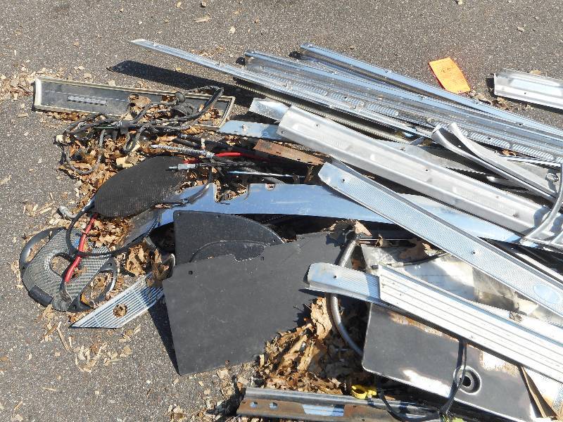 lot 793 image: Chevelle Parts
