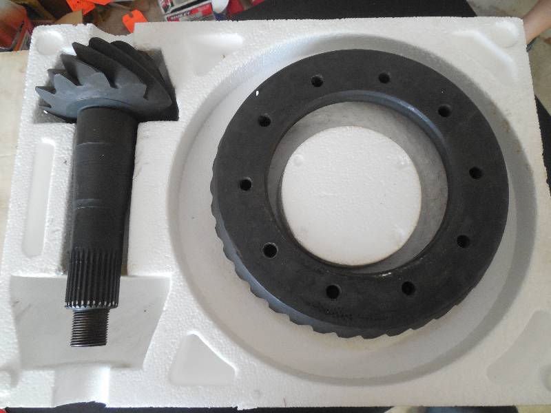 lot 699 image: 1968-82 3.55 GEARS