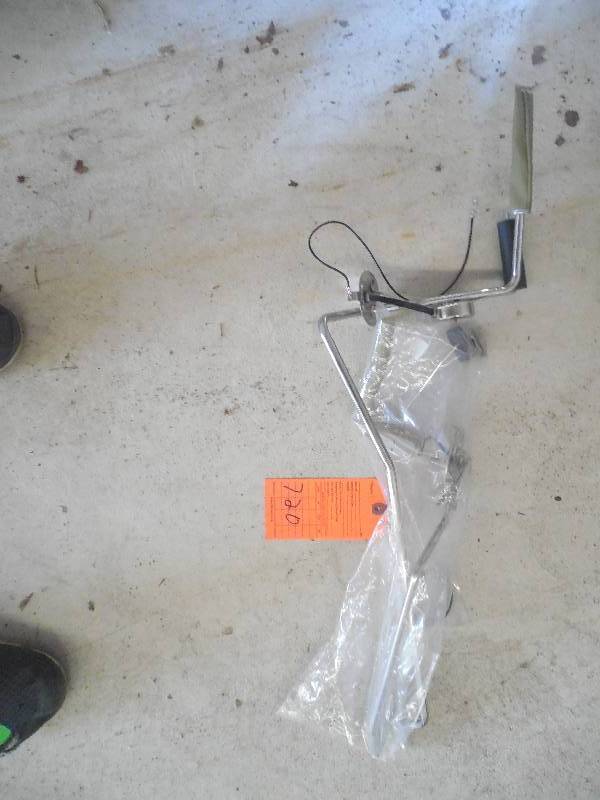 lot 720 image: 2 FUEL SENDING UNITS - CAMERO