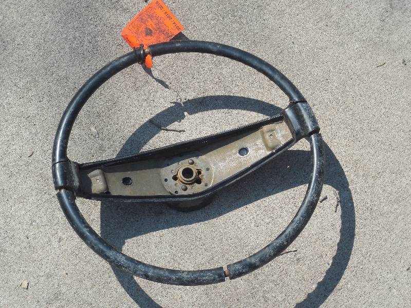 lot 761 image: GM Steering Wheel