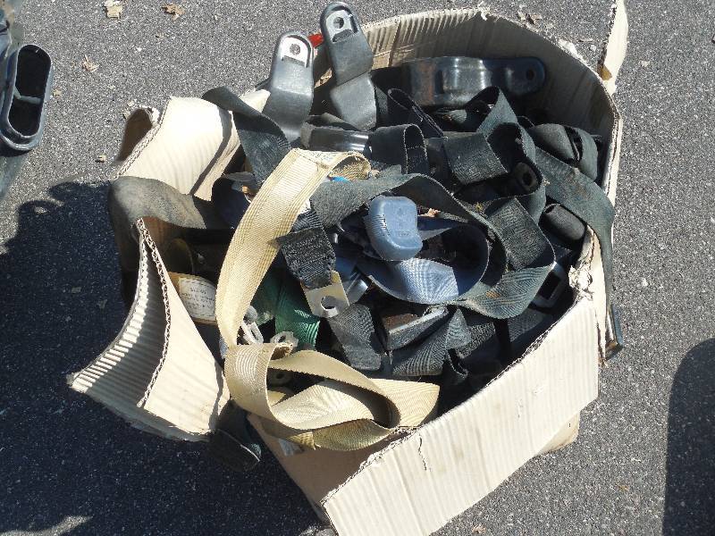 lot 835 image: Seat Belt Lot