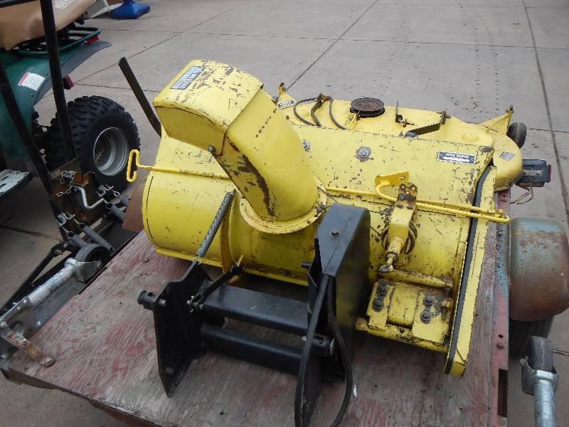 John Deere Snow Blower