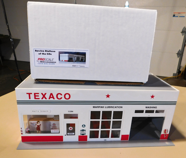 lot 4 image: Proscale, Texaco Service Stations of the 50s model ss# 01-T