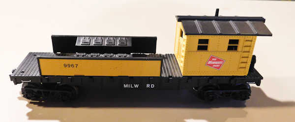 lot 33 image: Model trains, collectible, The Milwaukee Road rail car
