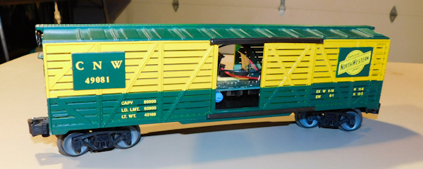 lot 43 image: Model trains, collectible, Green and Yellow Livestock car