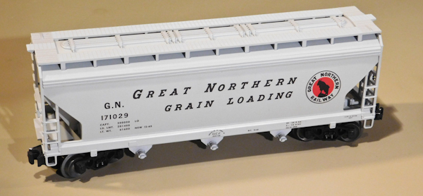 lot 53 image: Model trains, collectible, The Great Northern Grain Loading rail car