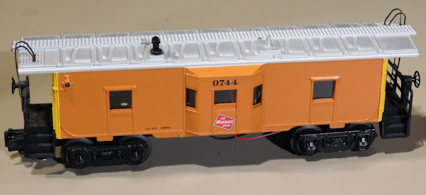 lot 55 image: Model trains, collectible, Overland Models HO brass Milwaukee Road bay window caboose OMI-1284