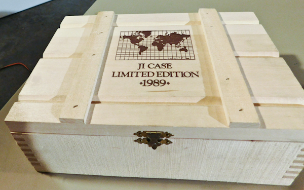 lot 112 image: JI Case Limited Edition 1989 4pc Set in Wood Show Box