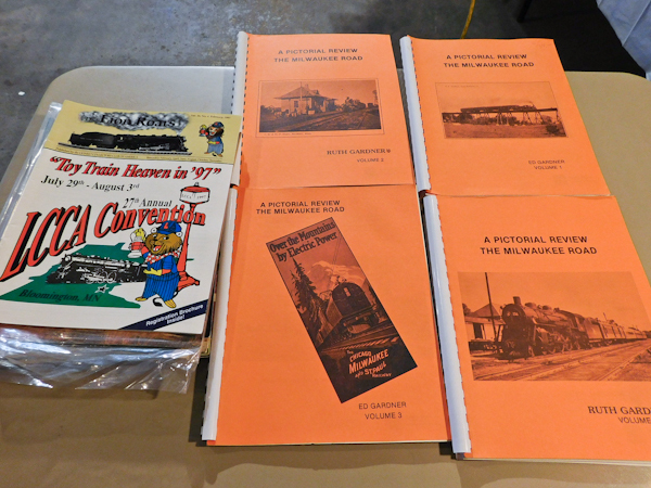 lot 127 image: Vintage Rail Road magazinesbooklets & A Pictorial review The Milwaukee Road Railroad