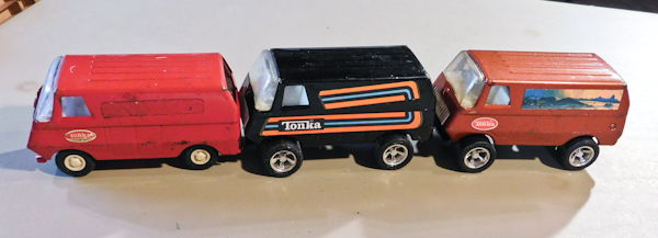 lot 149 image: Vintage Tonka die cast vans
