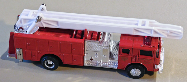 lot 164 image: Vintage ERTL collectible die cast fire truck
