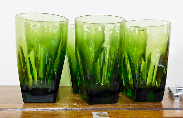 lot 55 image: 6 vintage green tumblers